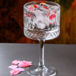 Gin Tônica de Lichia com Rosas
